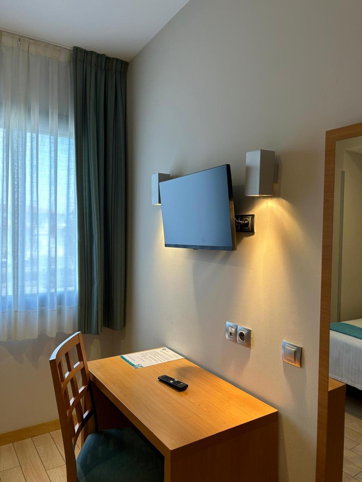 Hostal Aralar Aizoáin Exterior foto